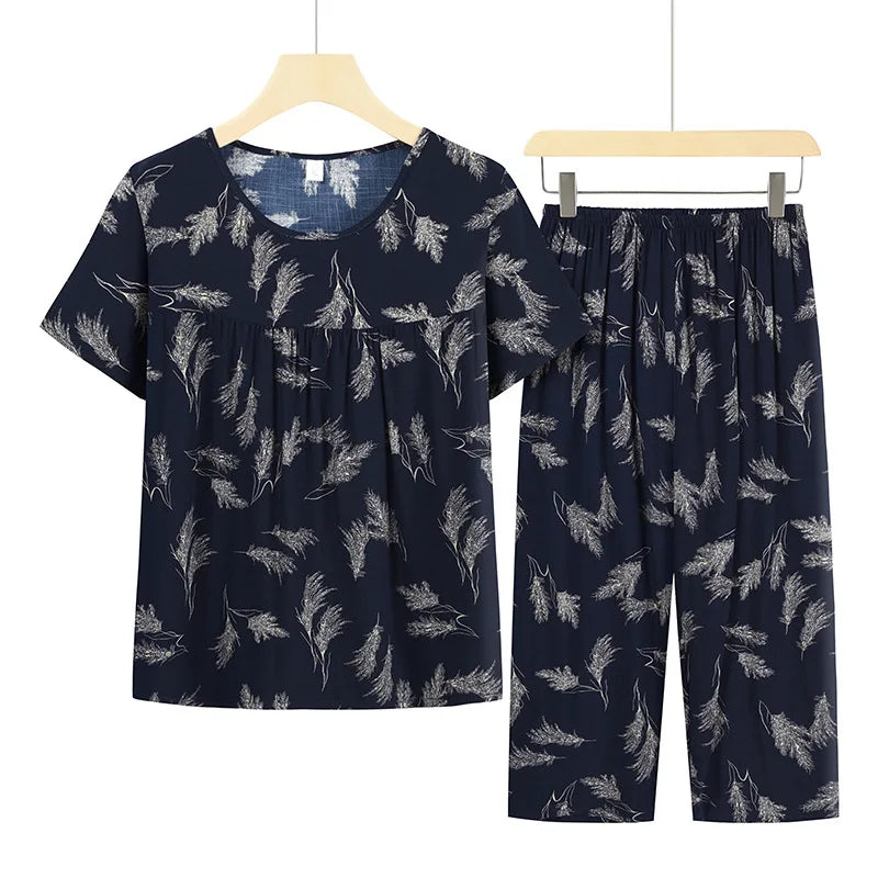 Grandma Short Sleeve Capri Pants Suit Printed Summer Pyjamas Female Cotton Rayon Nightwear Pajamas Set New Women Pijamas 4XL