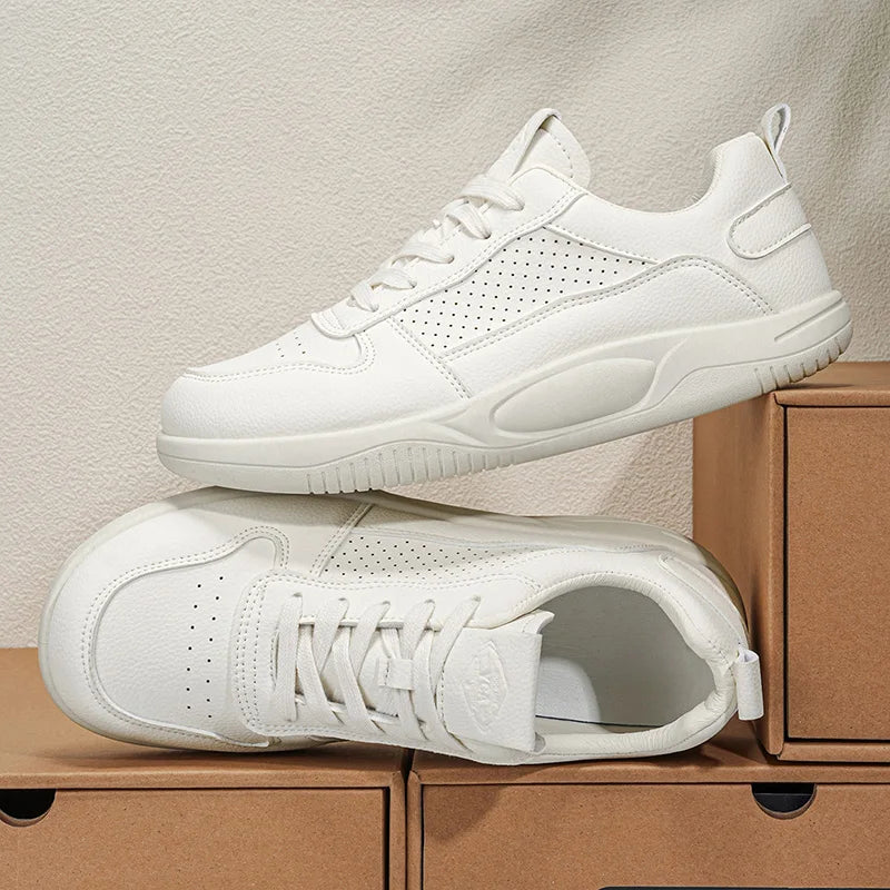 Men's white casual shoes four seasons soft sole breathable light outdoor walking shoes fashion students comfort sport board shoe