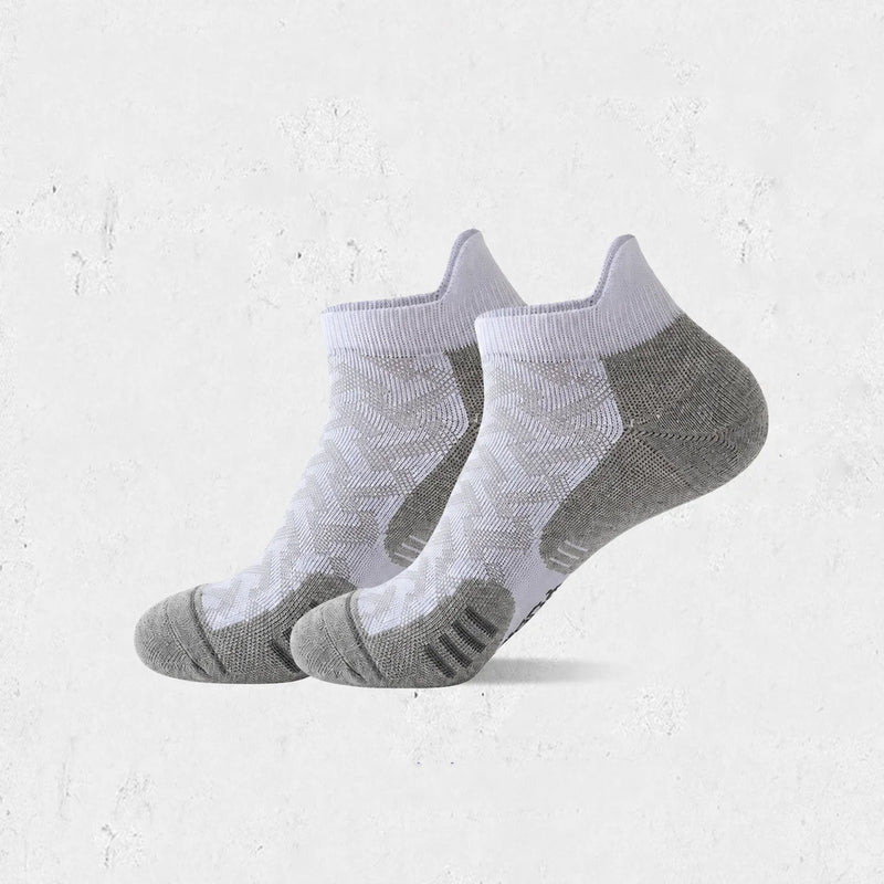 WRELS 1/2/3Pairs Athletic Running Cushioned Ankle Socks Cushioned Moisture Arch Support Compression Sock for Men and Women
