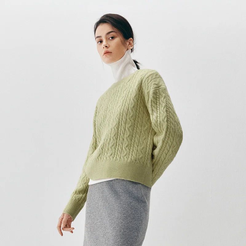Semir Women Sweater Crew Neck Cropped Length Soft Touch 2026 Winter Warm Knit Everyday Style Layering Wear Clean Silhouette