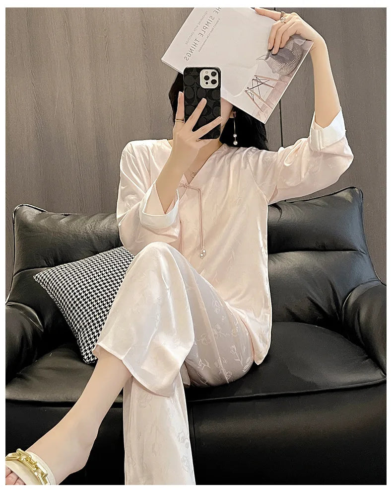 ឈុតគេង Pijama Feminino ម៉ូដថ្មី ឈុតគេងសូត្រ Satin រចនាប័ទ្មបុរាណ សម្លៀកបំពាក់ផ្ទះ រដូវស្លឹកឈើជ្រុះ រដូវរងា ឈុតគេងសម្រាប់ស្ត្រី ស្លៀកគេង