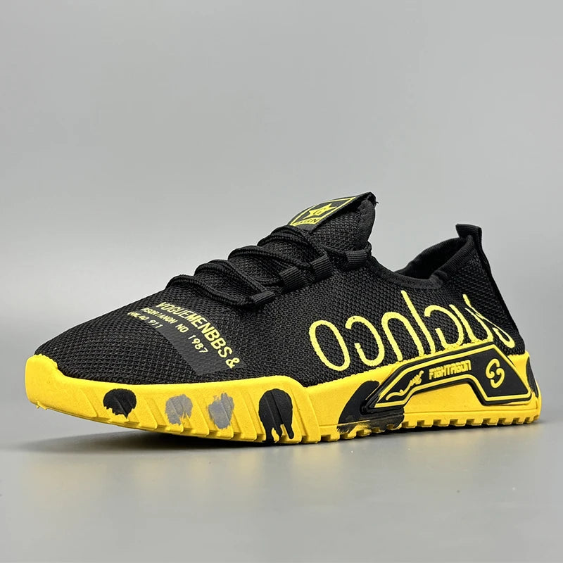 Men's lightweight sports shoes summer new breathable mesh versatile men's shoes anti slip soft sole running shoes men's sneakers