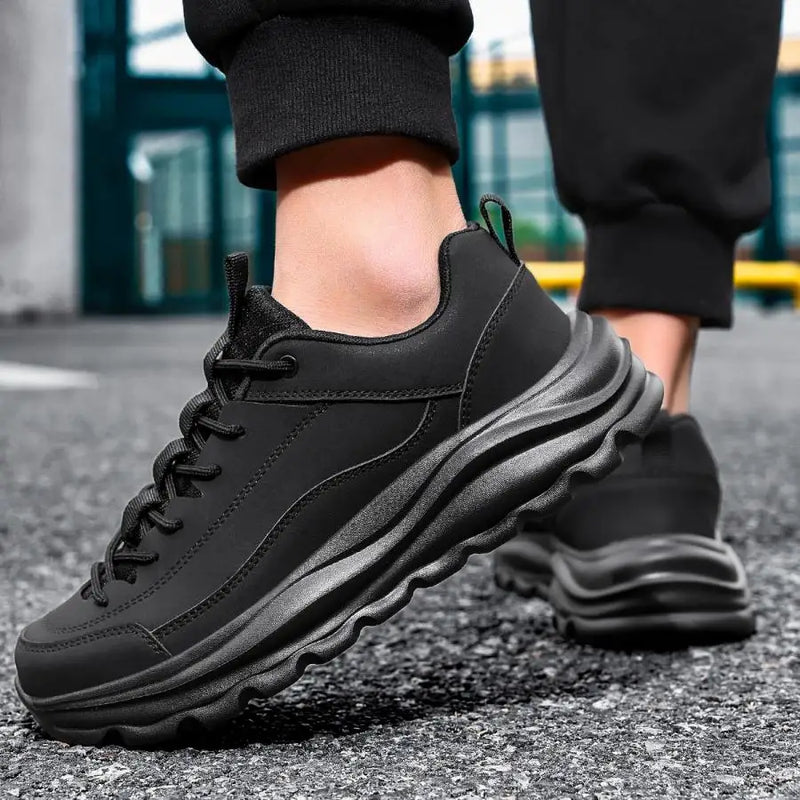Men Sports Shoes Trendy Black Leather Comfortable Breathable Thick Bottom Rebound Youth Daily Wear Outdoor Running Casual Shoes
