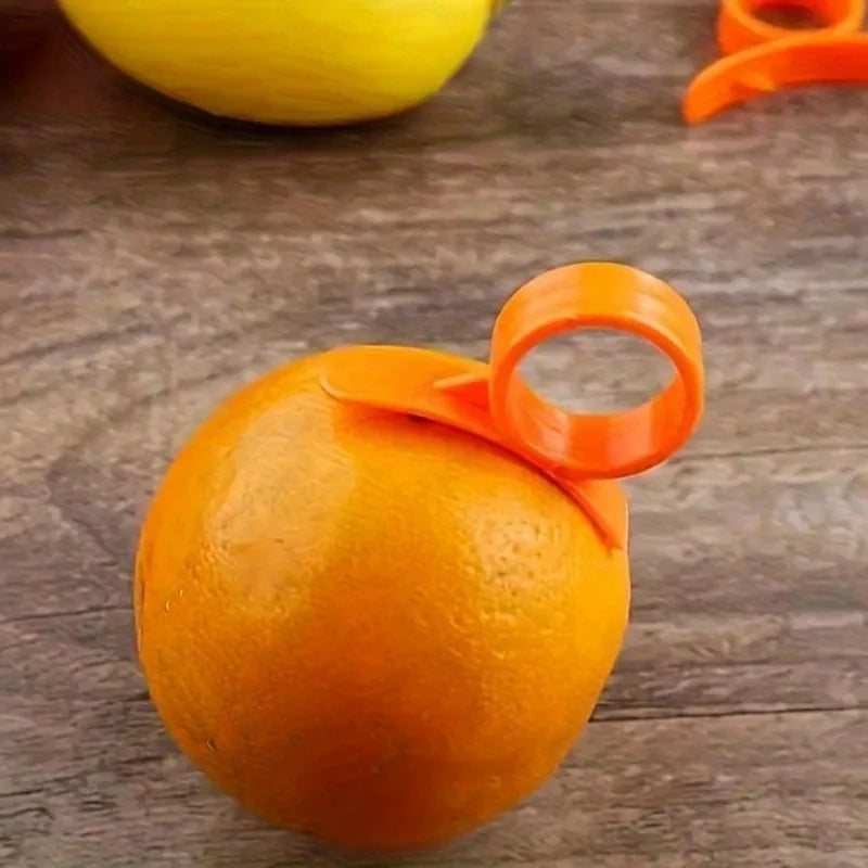 4/8pcs Snail Finger Ring Orange Peeler, Creative Kitchen Gadget, Plastic Orange Peeler, Lemon Peeling Ring, fruit peeler.