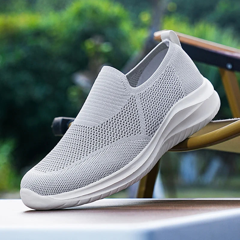 Mens Sports Shoes 2025 New Mesh Breathable Lightweight Casual Sneakers Daily Commuting Outdoor Walking Shoes for Men