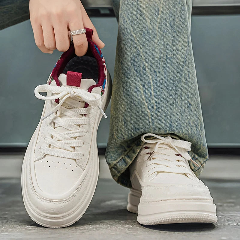 Men's breathable Joker casual board shoes Four seasons light soft-sole non-slip comfort outdoor fashion walking running sneakers
