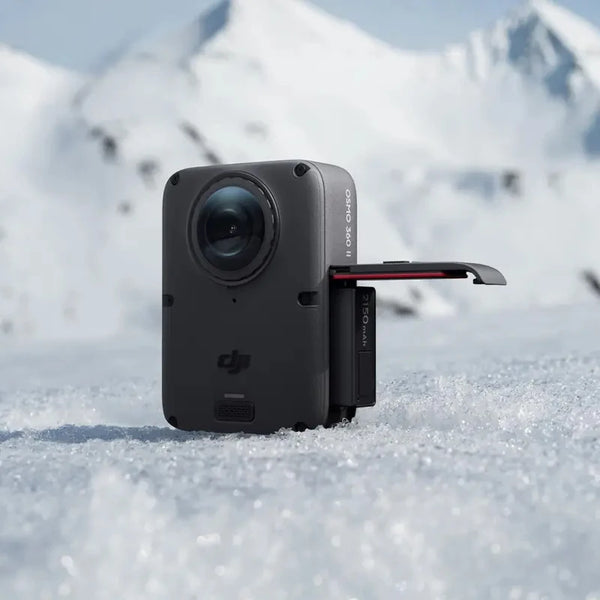 DJI Osmo Extreme Battery Plus (2150 mAh) Large‑capacity battery, low‑temperature resistant, supports operation from -20℃ to 45℃