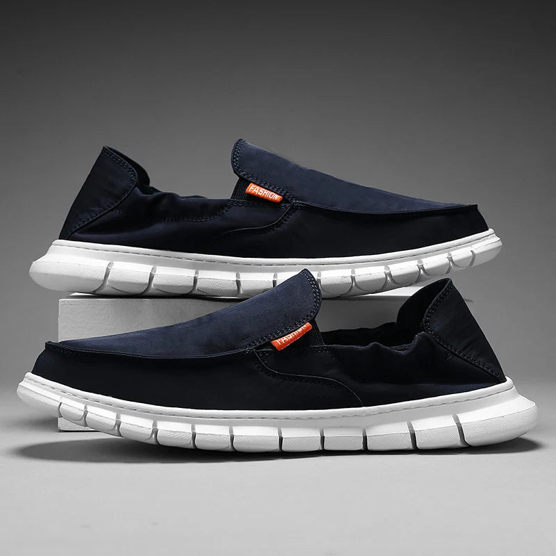 Mens Walking Shoes 2025 New Lightweight Low Cut Luxury Design Fashion All Season Wear Travel Sports Shoes Trendy Sneakers Men
