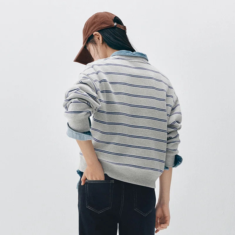 អាវយឺត Semir សម្រាប់នារី មានស្រទាប់ក្រណាត់រោមចៀម លំនាំឆ្នូតអក្សរ ក្រាហ្វិក រចនាប័ទ្មទីក្រុង ធម្មតា រដូវរងា ឆ្នាំ២០២៦ ស្លៀកប្រចាំថ្ងៃ ទន់ ស្រួលខ្លួន