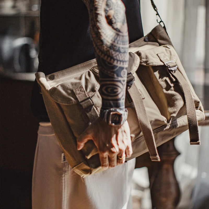 Maden Vintage Outdoor Crossbody Bag Men Large Capacity Shoulder Messenger Tote Travel Casual Everyday Bag