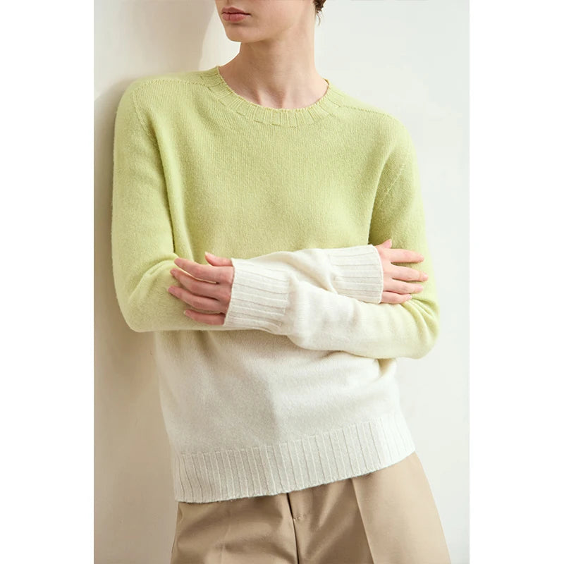 AMII Minimalist Basics Round Neck Sweater for Women 2026 Autumn Seamless Gradual Color Antibacterial Casual Pullovers 12423122