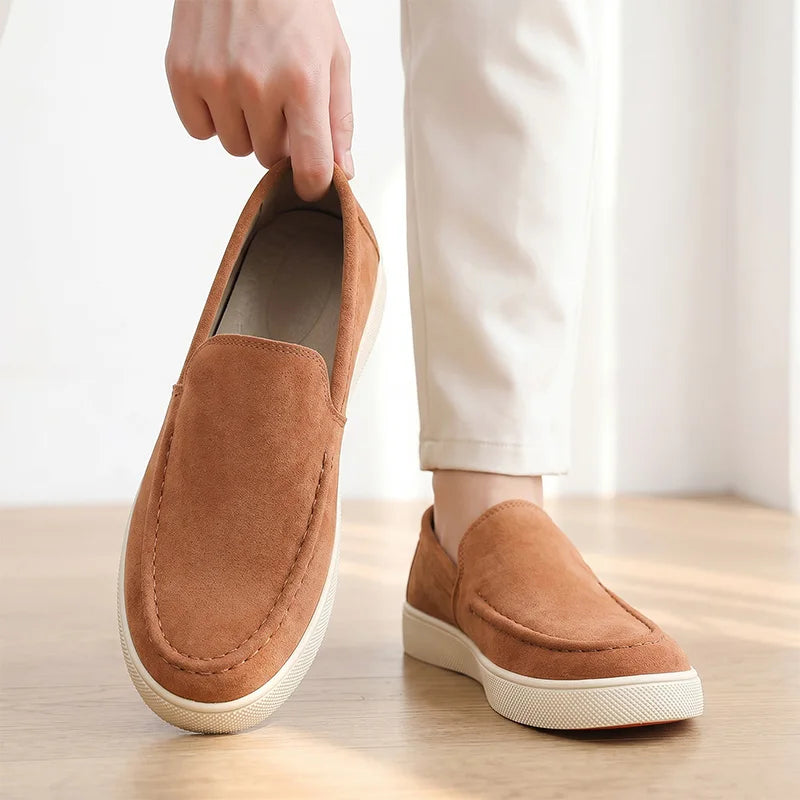 Men's slip on casual shoes four season new breathable soft-sole non-slip comfort outdoor walking shoes fashion sports board shoe
