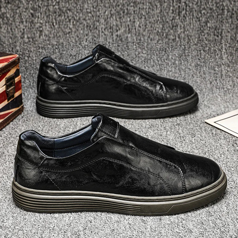 Spring Autumn Mens Fashion Pure White Shoes Men Leather Casual Shoes Slip On Comfortable Flat Shoes Big Size 46 47