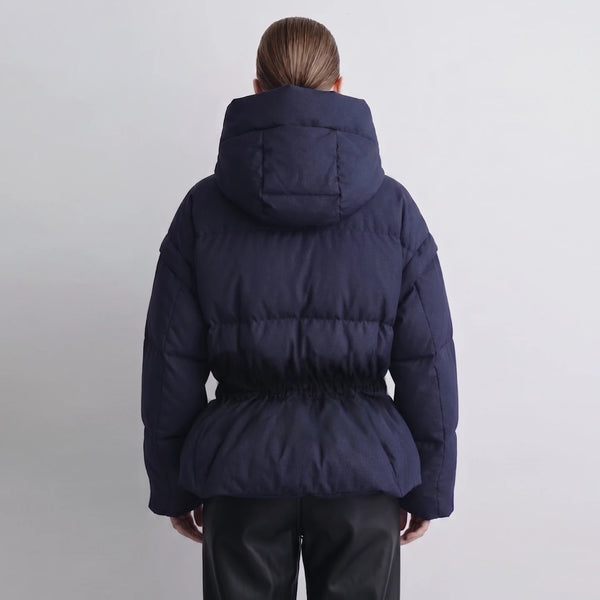 Amii 2-in-1 Down Vest Warm Commuter Minimalist Winter 2026 Detachable Sleeves Hood Oversized Women Puffer Jacket 12654015