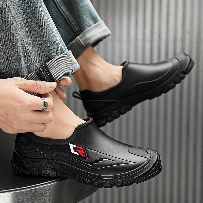 Water Shoes Four Season New Men's Low-Top Waterproof Non-Slip Hotel Kitchen Chef Labor Insurance Shoes Outdoor Casual Rain Shoes