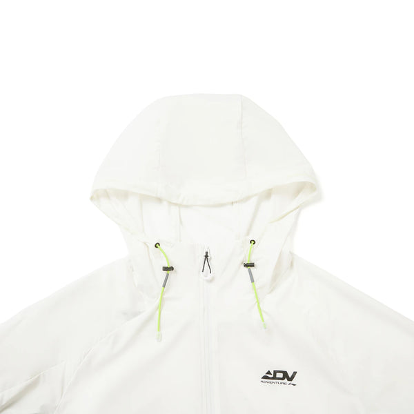 អាវក្រៅរត់សម្រាប់នារី Li-Ning LN WIND PROOF ប៉ូលីអាមីត រាងរលុង មានក្រណាត់ឆ្លុះ និង ឆ្លុះពន្លឺ AFYW002