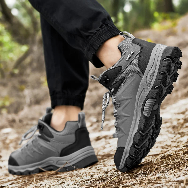 Men's hiking shoes four seasons non-slip outdoor casual walking shoes fashion youth high-top comfort cross-country sports shoes