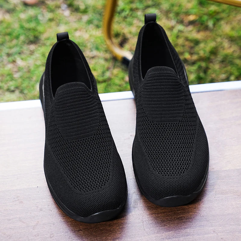 Mens Sports Shoes 2025 New Mesh Breathable Lightweight Casual Sneakers Daily Commuting Outdoor Walking Shoes for Men