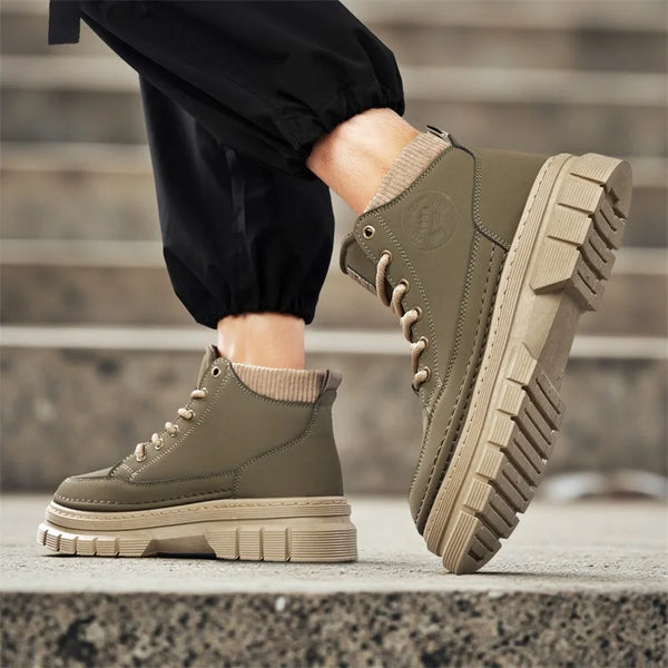 Men's boots four seasons new soft sole anit-slip high top casual boots fashion youth Joker outdoor Thick sole sports work boots
