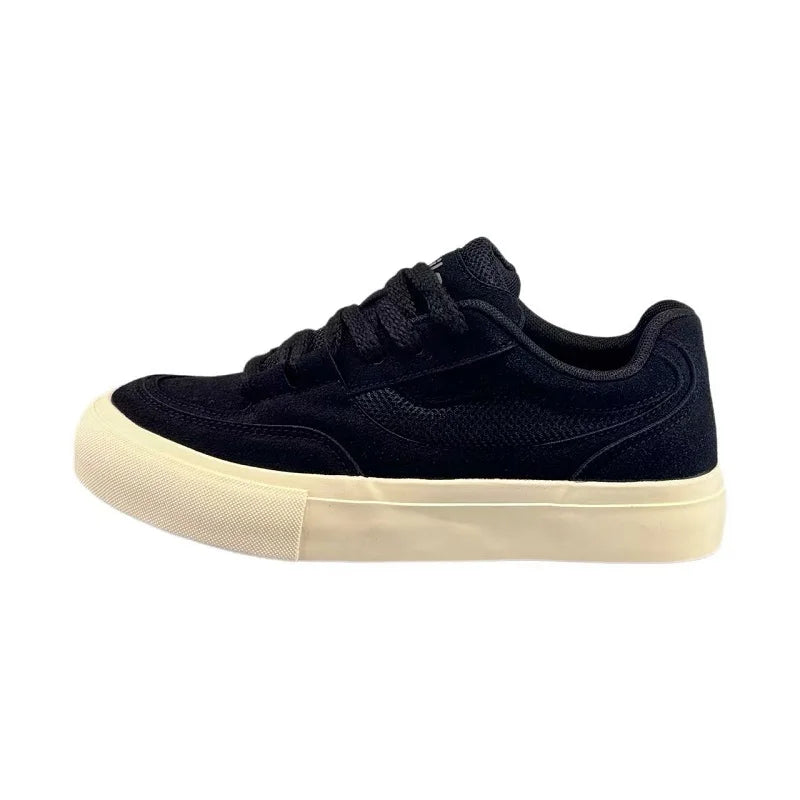 Mens Board Shoes 2025 Autumn New Luxury Design Fashion Casual Sports Shoes Outdoor Daily Wear Flat Comfortable Sneakers Men