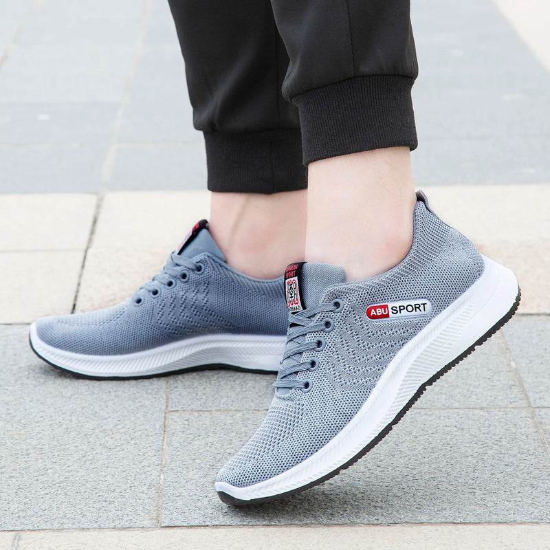 Men's mesh breathable casual sneakers spring summer new anti-slip outdoor racing running shoes students' light speed sports shoe