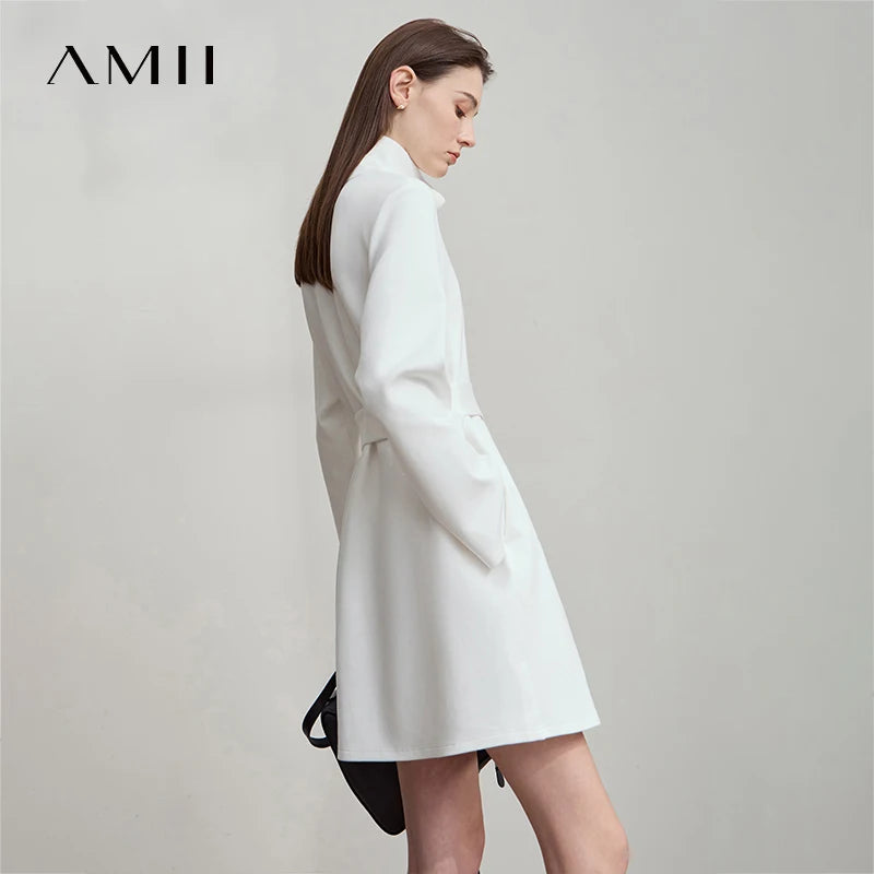 រ៉ូប AMII រដូវស្លឹកឈើជ្រុះតិចតួចបំផុតសម្រាប់ស្ត្រីឆ្នាំ ២០២៥ រ៉ូបកវែងប៉ាក់ឆើតឆាយ រ៉ូបខ្លីដៃវែងពណ៌ខ្មៅធម្មតា 12523019