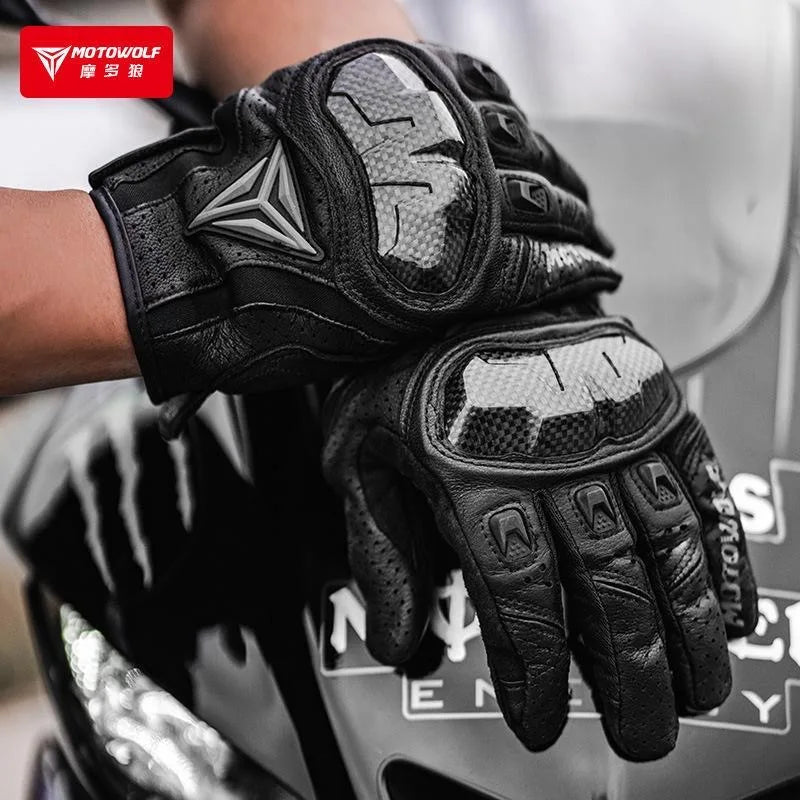 ស្រោមដៃម៉ូតូ Motowolf ស្បែកដែលអាចដកដង្ហើមបាន អេក្រង់ប៉ះ រដូវកាលពេញម្រាមដៃ ជាមួយនឹងសរសៃកាបូនរឹង ការពារការធ្លាក់