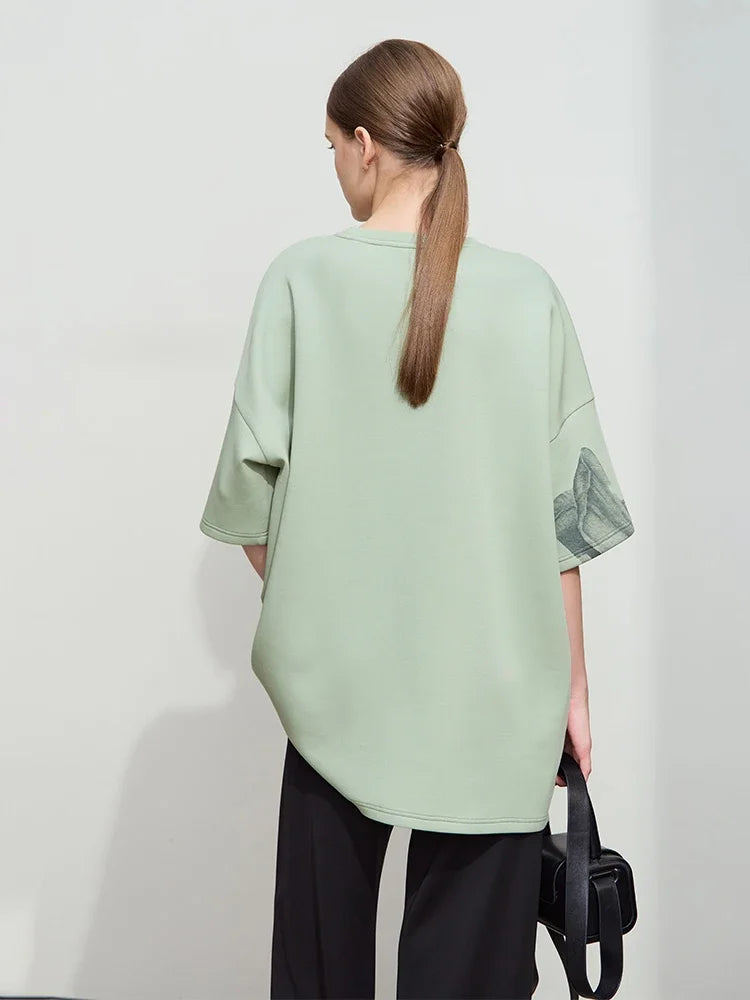 អាវយឺត AMII Minimalist សម្រាប់នារី រដូវស្លឹកឈើជ្រុះ ឆ្នាំ២០២៦ ថ្មី កអាវរាងអក្សរ O រលុង ដៃអាវពាក់កណ្តាល បោះពុម្ពផ្កា ប៉ាក់អក្សរ អាវធំ 12511019