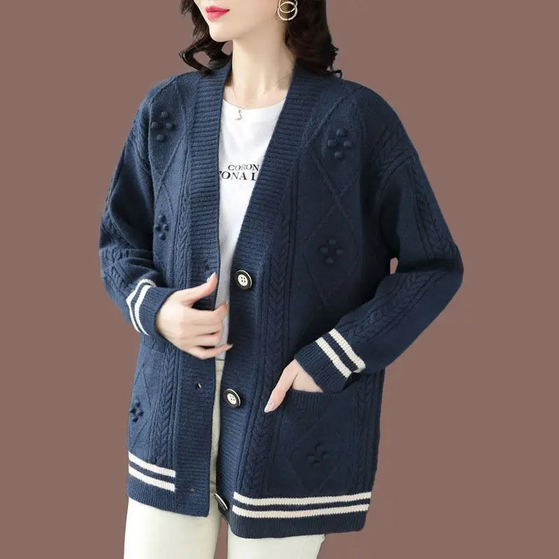 អាវក្រៅ Cardigan សម្រាប់នារី ម៉ូដអាវប៉ាក់រលុង អាវធំប៊ូតុងហោប៉ៅ អាវម្តាយវ័យកណ្តាល អាវធំសម្រាប់នារី រដូវស្លឹកឈើជ្រុះ រដូវរងា