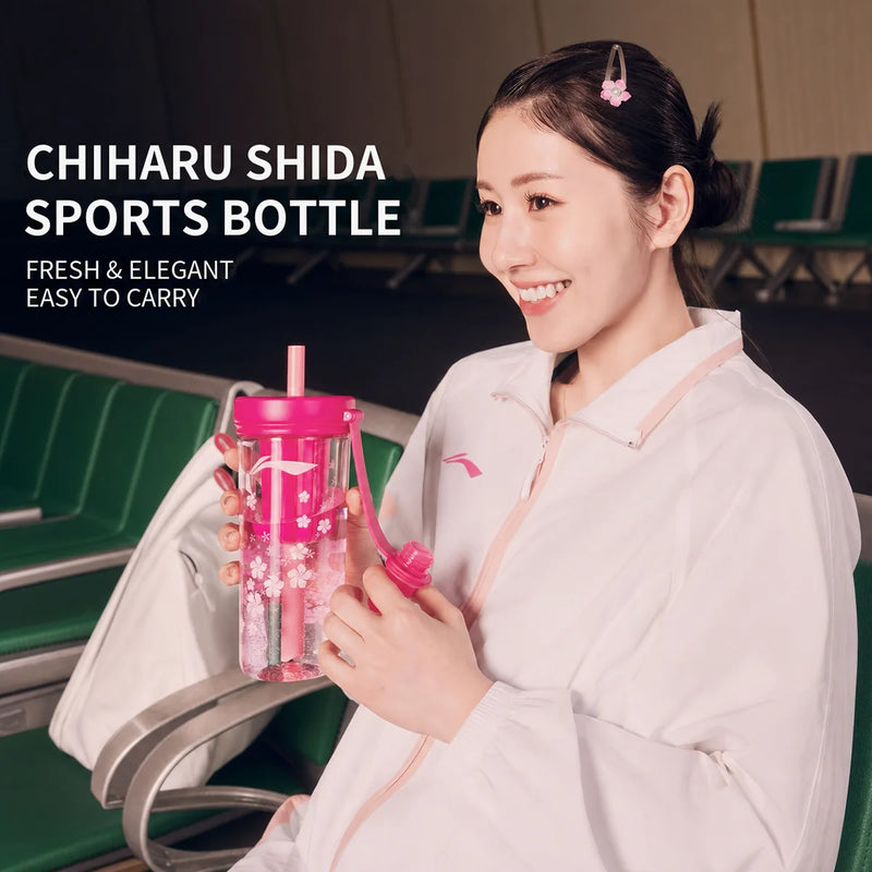 ដបទឹក Li-Ning សម្រាប់កីឡាវាយសី Unisex ធ្វើពីចំបើង ធន់នឹងកំដៅ 700ml Tritan ដបទឹកថ្នាក់អាហារ LiNing ទំហំធំ AQTW181