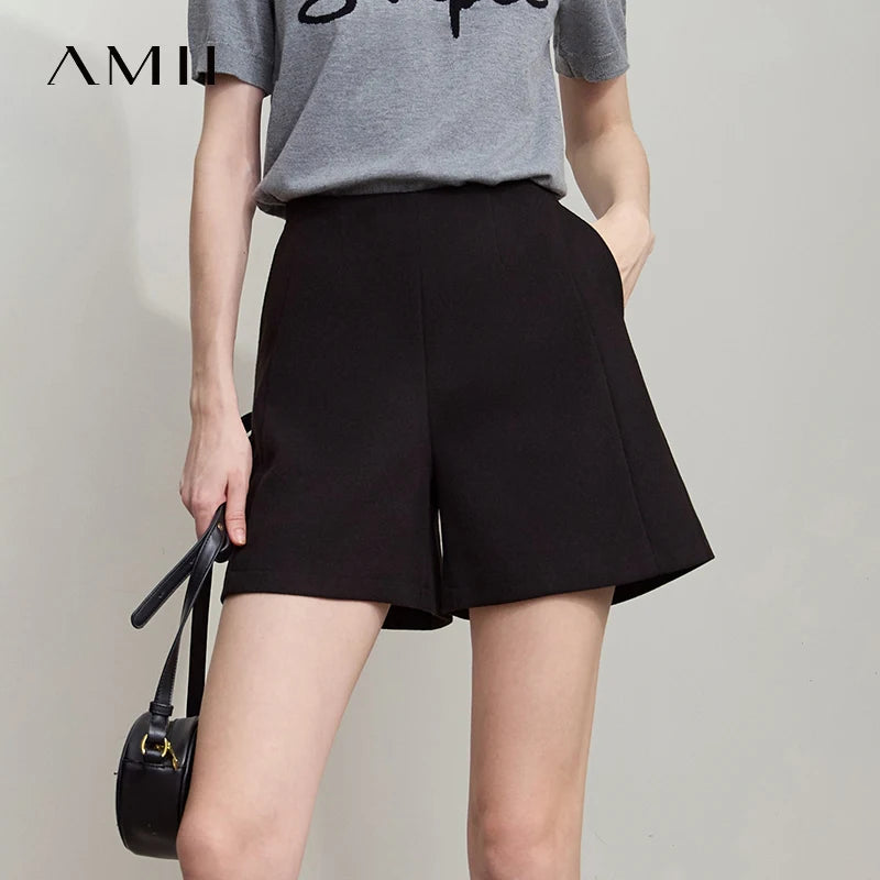 AMII 2025 ខោខ្លីសម្រាប់រដូវស្លឹកឈើជ្រុះសម្រាប់នារីៗ រលុង ជើងធំទូលាយ សាមញ្ញ និងឆើតឆាយ សម្រាប់នារីការិយាល័យ 12523083