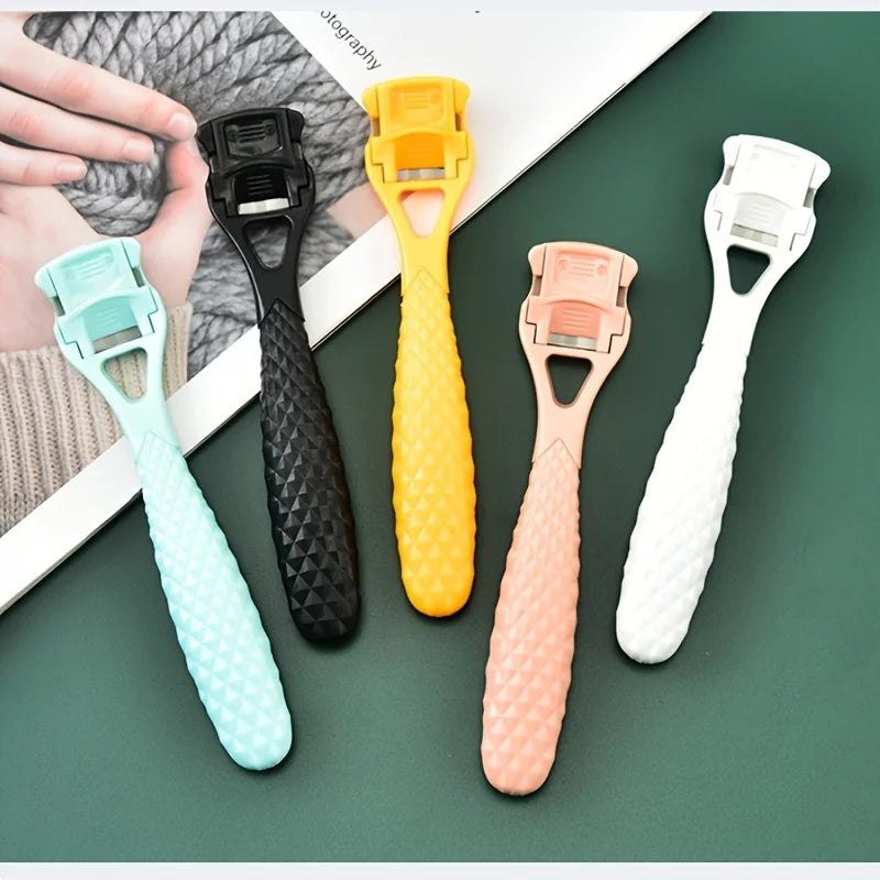 1 pc  Color Foot Scrapers , Foot Care Tools for Removing Dead Skin and Calluses , Foot Grinding Tools，Hand held foot scraper.