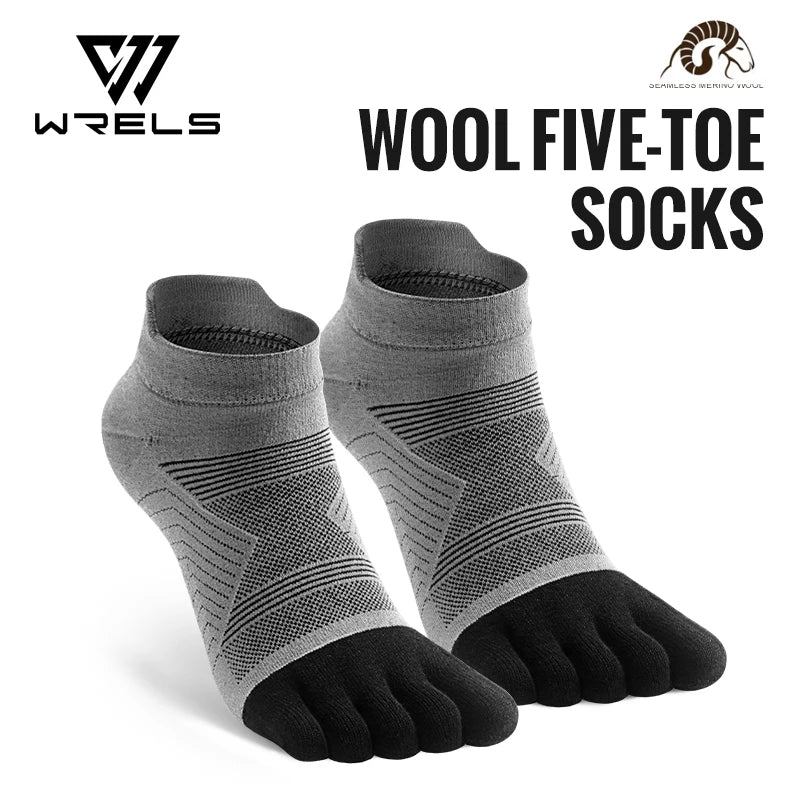 WRELS Merino Wool Socks For Men, Super Thick Hiking Socks Thermal Socks For Cold Weather Sock for Man