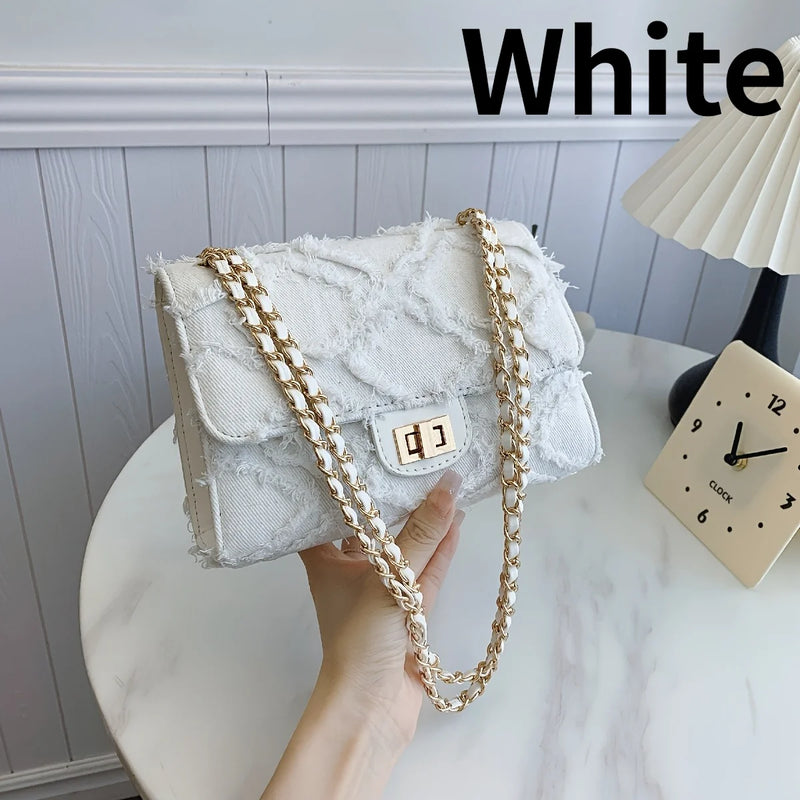 1PC Ladies' fashionable armpit handbag, Featuring an Exquisite Lock And Chain Decoration, Ideal for Those Prefer This Bag Style