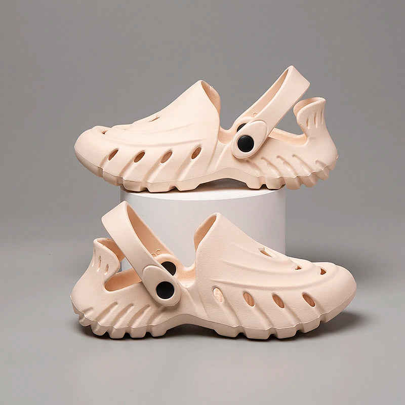 Couple Casual Sandals Summer Plus Size Outdoor Men's and Women's Fashion Hole Shoes Soft Sole Waterproof Dual-Purpose Slippers