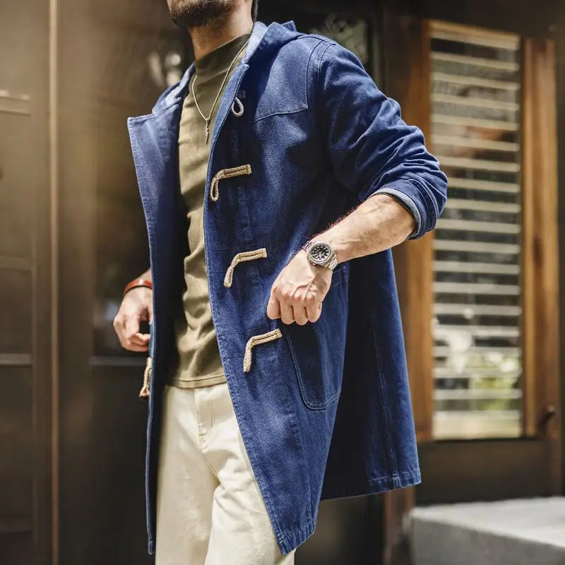 អាវធំ Maden Denim Duffle សម្រាប់បុរស មានមួក អាវធំរលុង ប្រវែងមធ្យម អាវក្រៅធ្វើការ រចនាប័ទ្មពណ៌ខៀវស្រាល អាវក្រៅធម្មតា រដូវស្លឹកឈើជ្រុះ