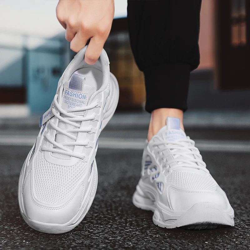 Men's mesh casual sneakers four seasons new breathable light outdoor racing running shoes fashion students speed sports shoes