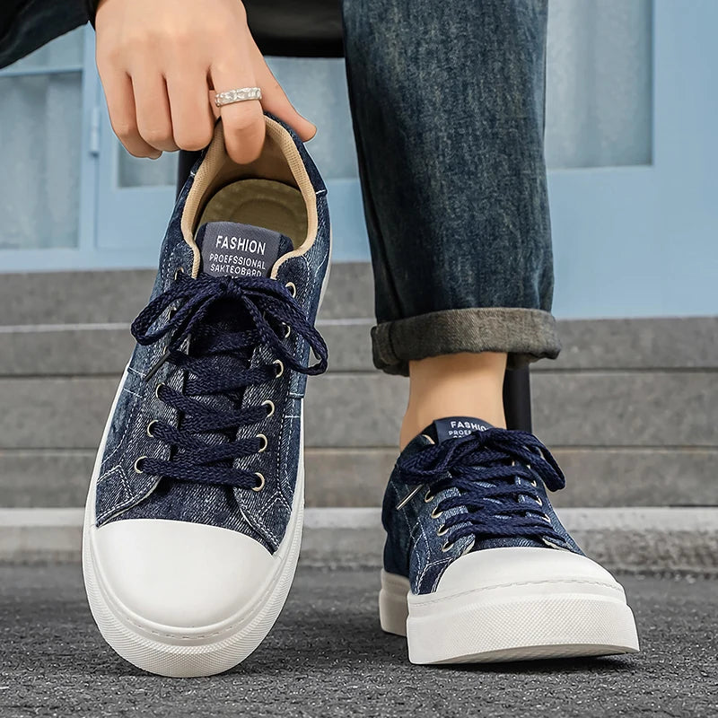 Men's casual canvas shoes four seasons breathable light soft sole comfort outdoor walking shoes fashion flat sports board shoes