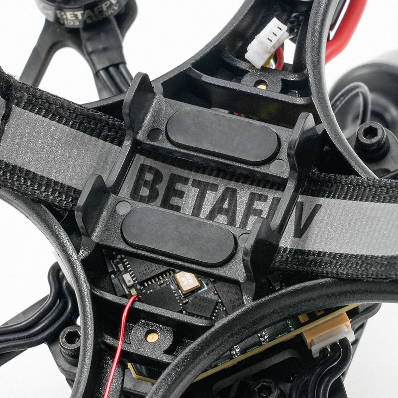 ឧទ្ធម្ភាគចក្រគ្មានជក់ BETAFPV Pavo20