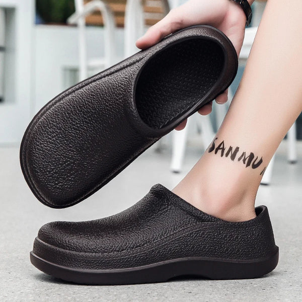Chef work shoes four seasonal men's anti slip waterproof oil resistant soft soled chef shoes casual lightweight leather shoes