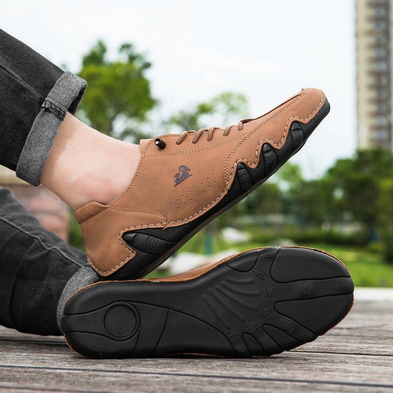 Men's shoes four season new plus size casual shoes fashion low-top soft sole breathable outdoor shoes men's sports walking shoes