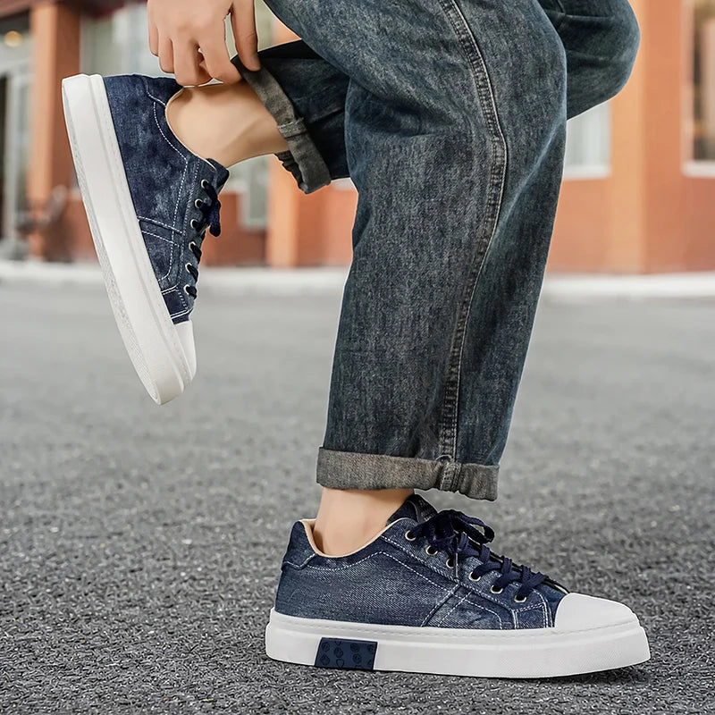 Men's casual canvas shoes four seasons breathable light soft sole comfort outdoor walking shoes fashion flat sports board shoes