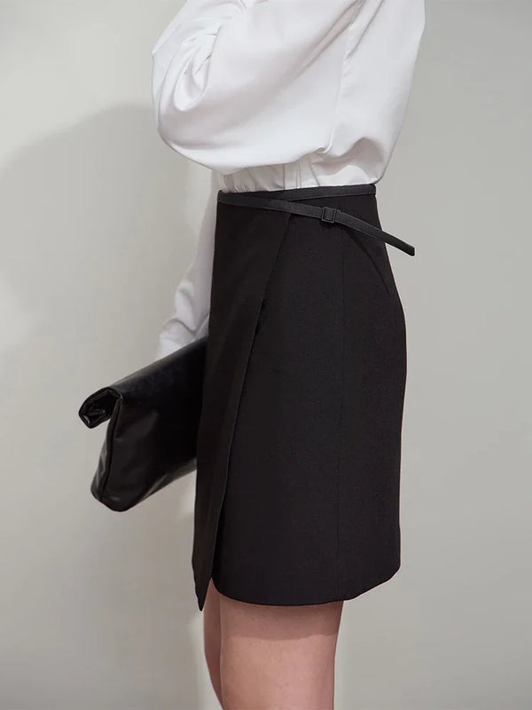 AMII Minimalist Women's Skirt 2026 Autumn New Office Lady Versatile Fashion Asymmetric Wrinkle A-line Half-body Skirt 12511092