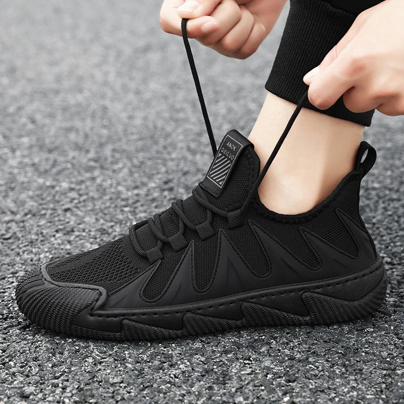 Men's sneakers casual light mesh sports shoes four seasons fashion outdoor soft sole Anti slip Breathable comfort running shoes