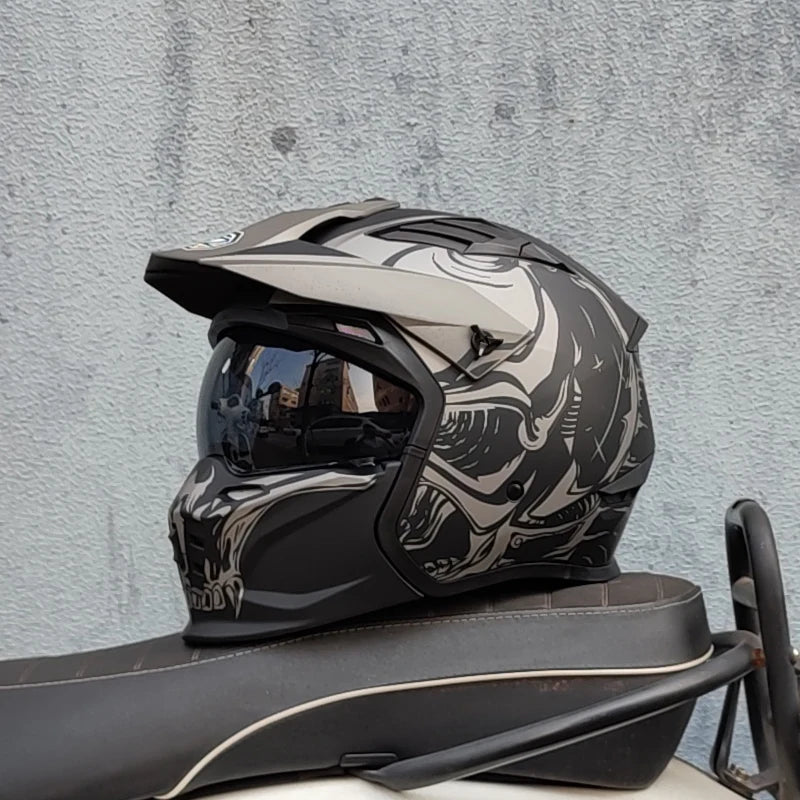 Motorcycle Riding Helmet, Male and Female Motorcycle Combination, All-Season Universal, Summer Retro Removable Chin