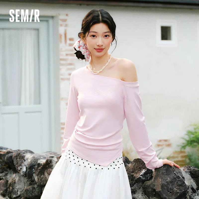 Semir Stylish Tshirt Women 2026 Spring Short Oblique Shoulder Letter Slim Fit Unique Design Casual Fashion Daily Wear Top