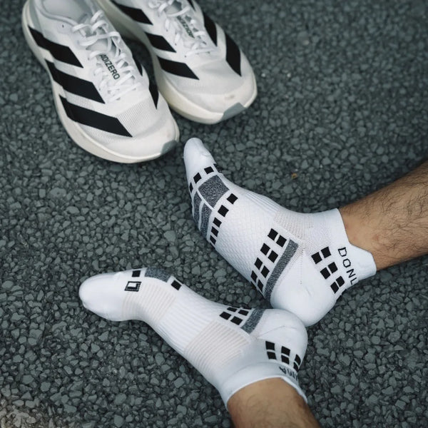 WRELS 1/2/3 Pairs Marathon Running Socks Anti Slip Breathable Basketball Socks Cushioned Elastic Low Cut Athletic Soccer Socks