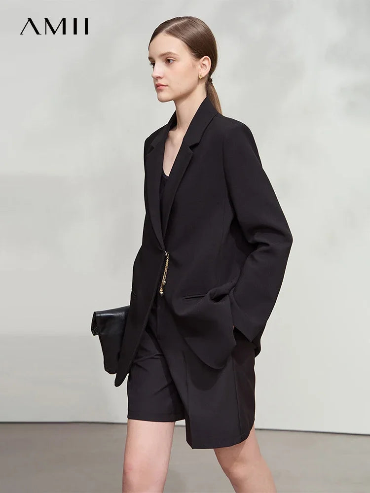 អាវធំ AMII Minimalist Blazer សម្រាប់នារី រដូវស្លឹកឈើជ្រុះ ឆ្នាំ២០២៥ ថ្មី កអាវបើកចុះ អាវក្រៅមានខ្សែសង្វាក់ អាវក្រៅស្មា ពណ៌ខ្មៅ 12521063