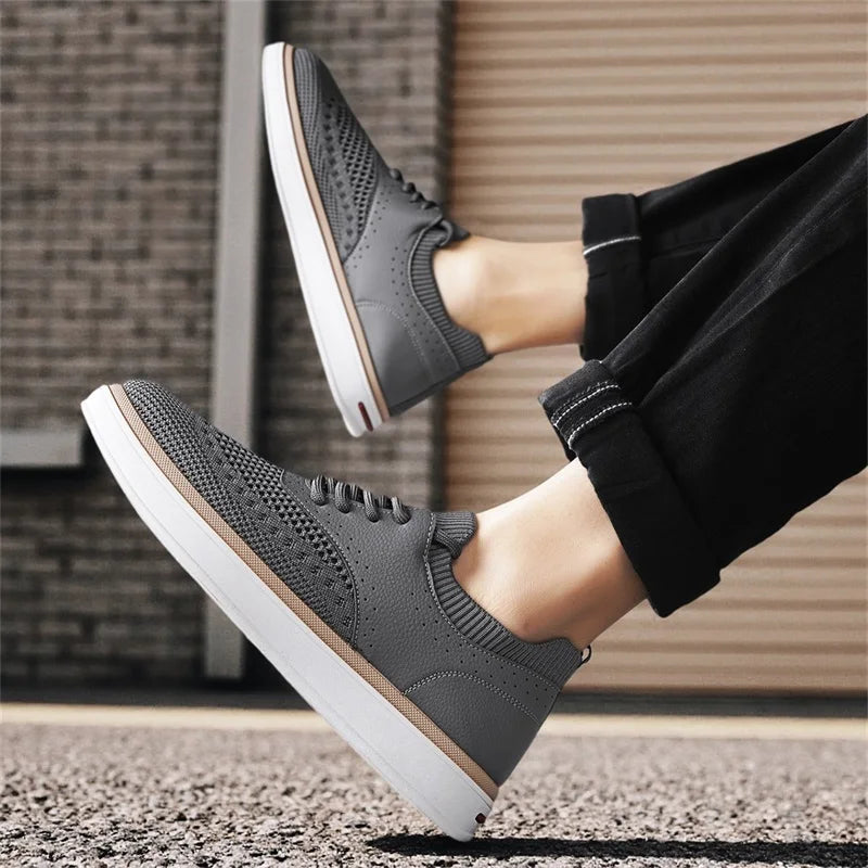 Men's mesh breathable casual shoes Four seasons soft-sole non-slip flat outdoor walking shoes fashion youth sports board shoes