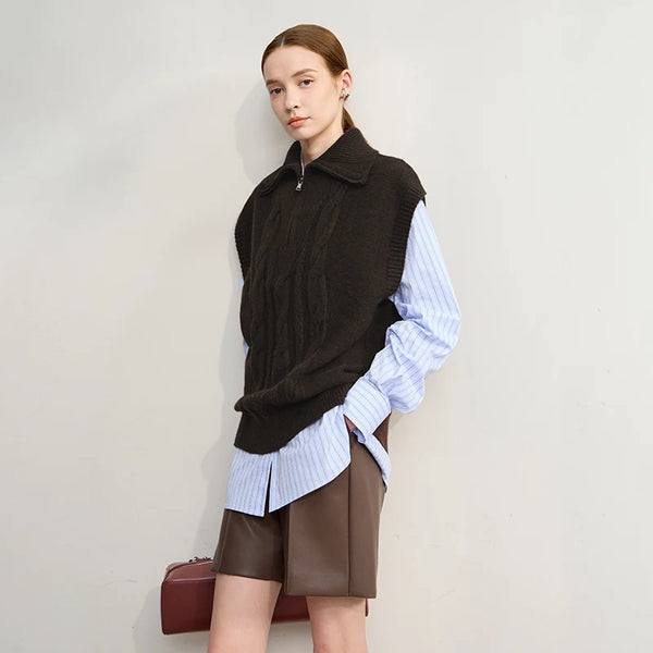 AMII Women's Sweater 2026 Winter New Minimalist Commuter Solid Versatile Loose Pullover Knitted Sleeveless Vest Women 12524121